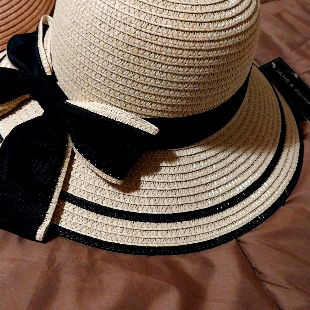 Jane &Berry women's hat